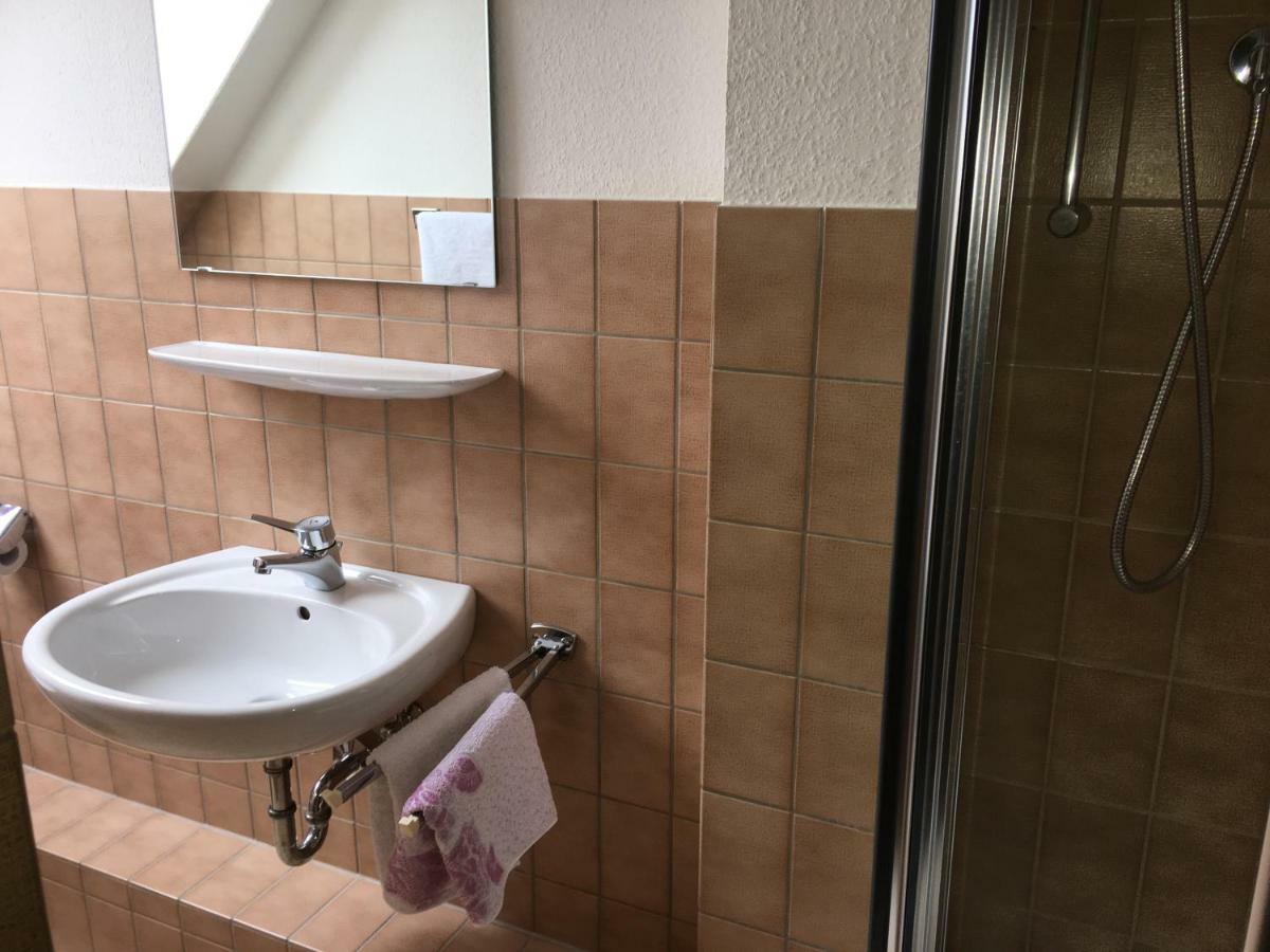 ホテルBerggasthaus Kandelhof Rohr  エクステリア 写真